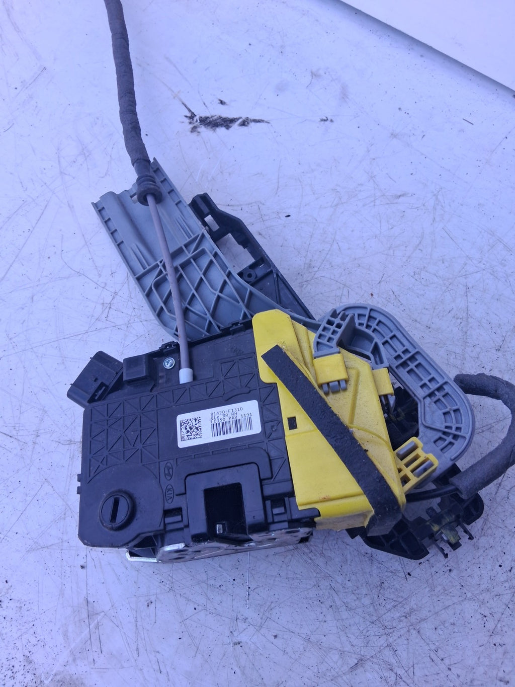 2020 KIA SPORTAGE MK4 NEAR LEFT PASSENGER SIDE DOOR LOCK 81420F1310