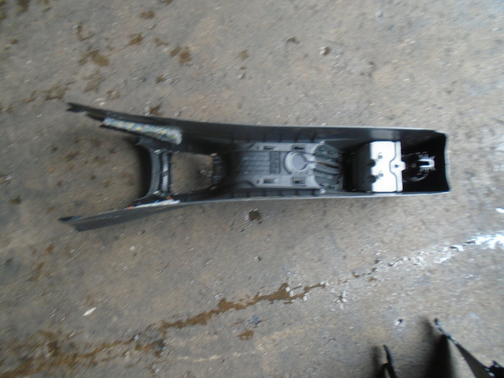 PEUGEOT 208 2014 CENTRE CONSOLE GEAR STICK SURROUND CUP HOLDER 9672829777