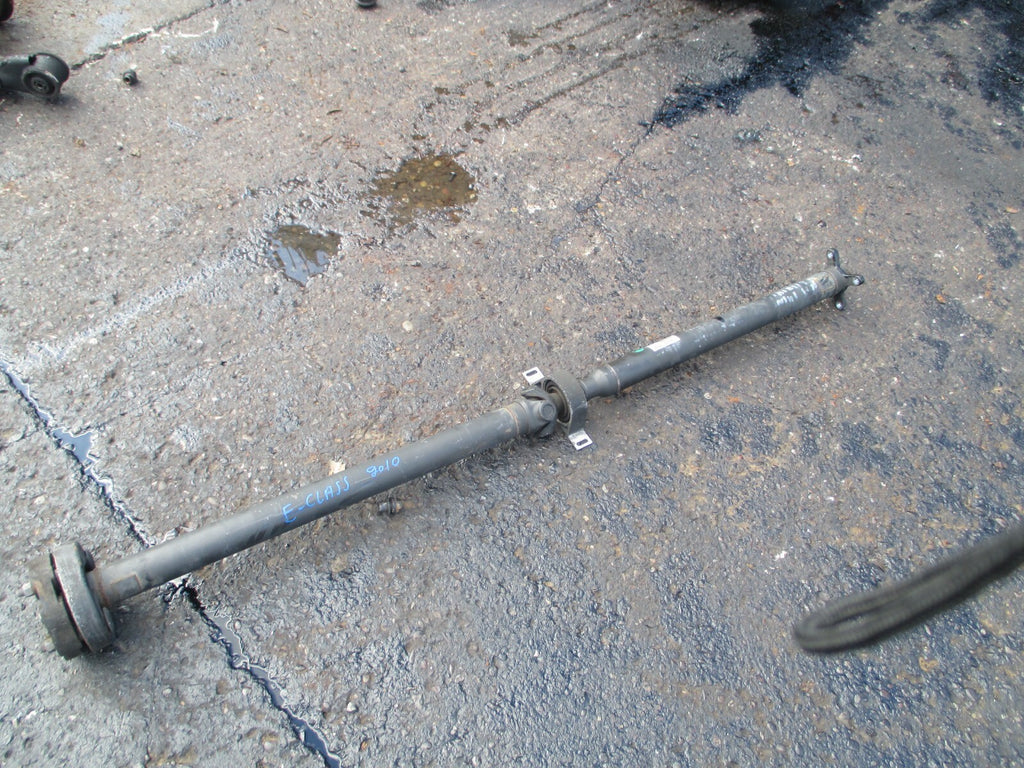 MERCEDES E CLASS W212 2010 DIESEL 2 PART DRIVE PROPELLER PROP SHAFT A2122016