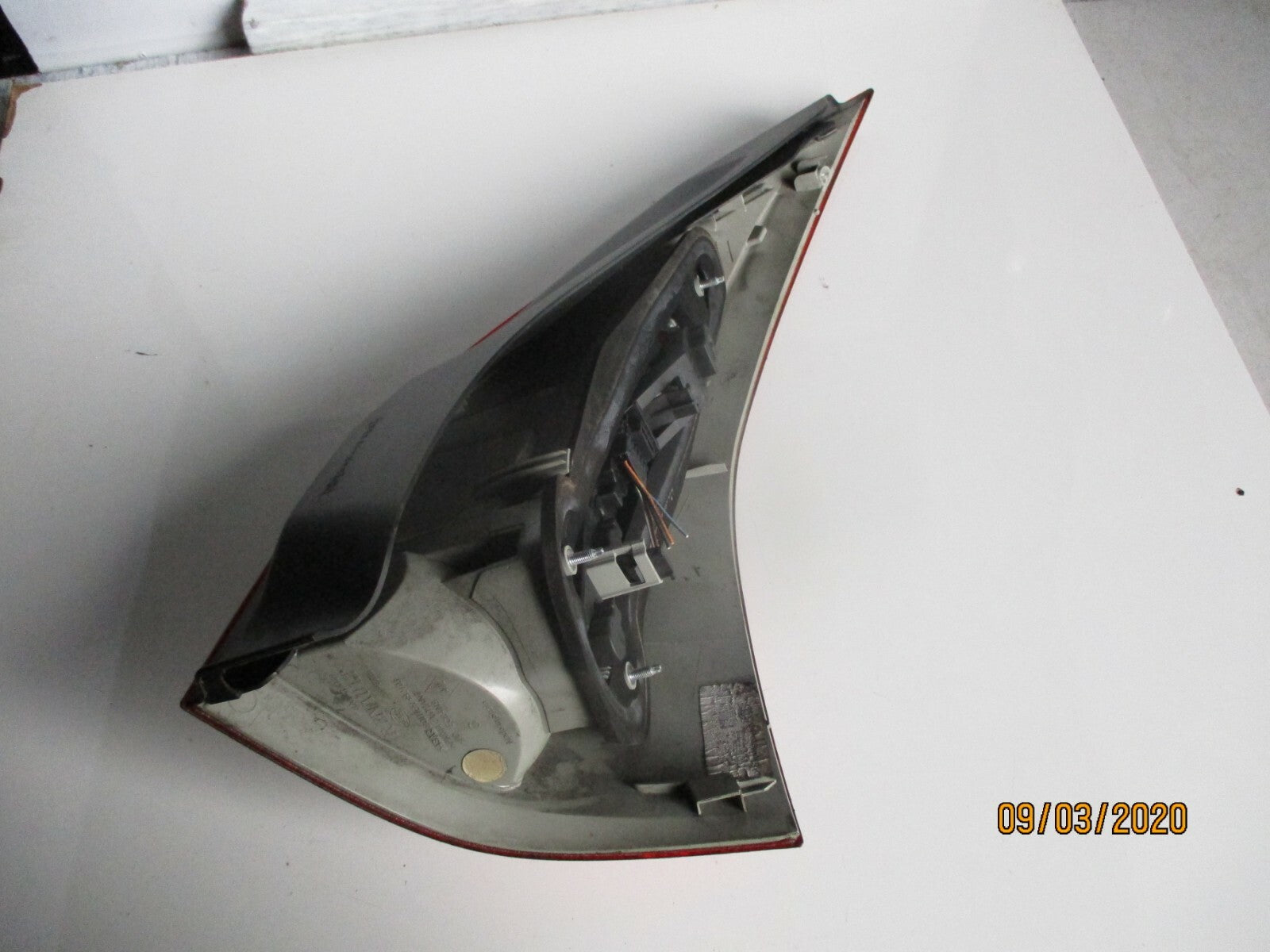 RENAULT MEGANE MK2 ESTATE 2007 NSR PASSENGER SIDE REAR BRAKE LIGHT 8200417349