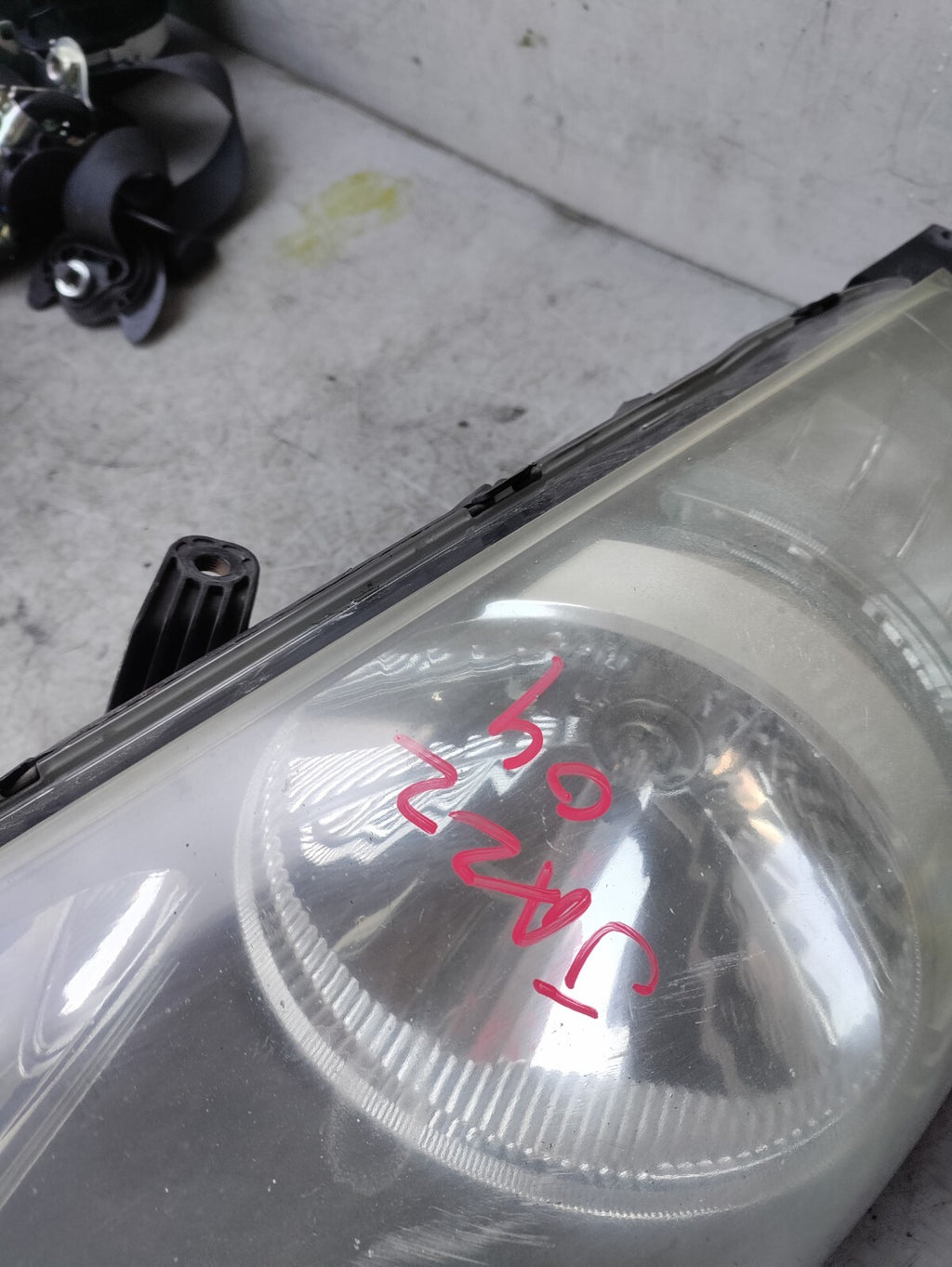 2004 HONDA JAZZ MK2 NSF PASSENGER SIDE FRONT HEADLIGHT HEADLAMP