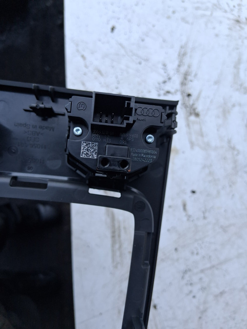 2024 AUDI A1 S LINE MK2 GB GEAR SELECTOR GEAR SURROUND TRIM PANEL 11055001
