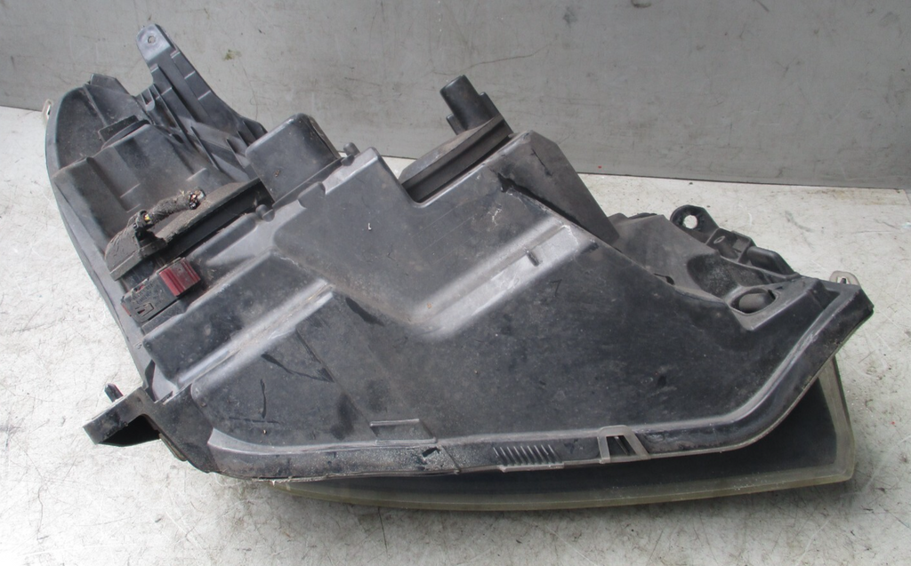 2005 VAUXHALL ASTRA H NSF PASSENGERS SIDE HEADLIGHT 1LG270370-33