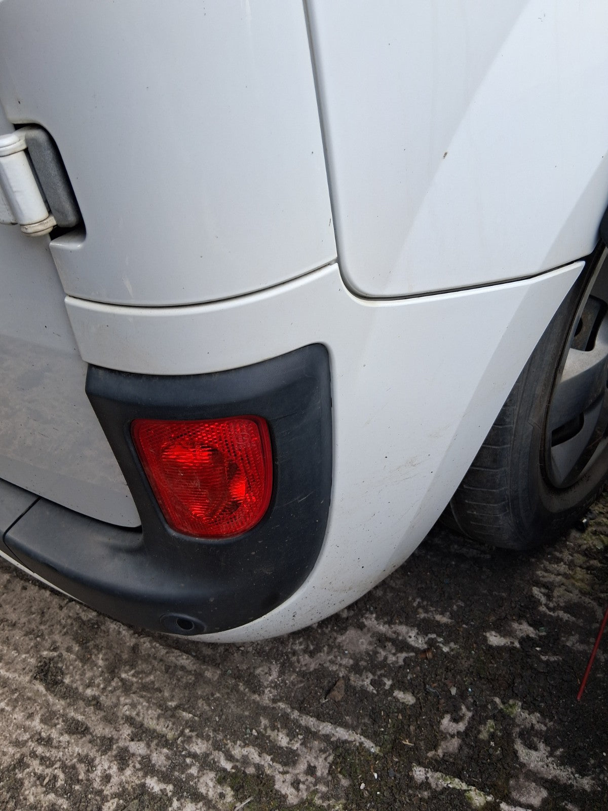 2020 RENAULT KANGOO MK2 FACELIFT COMPLETE REAR BUMPER WITHOUT TOW BAR