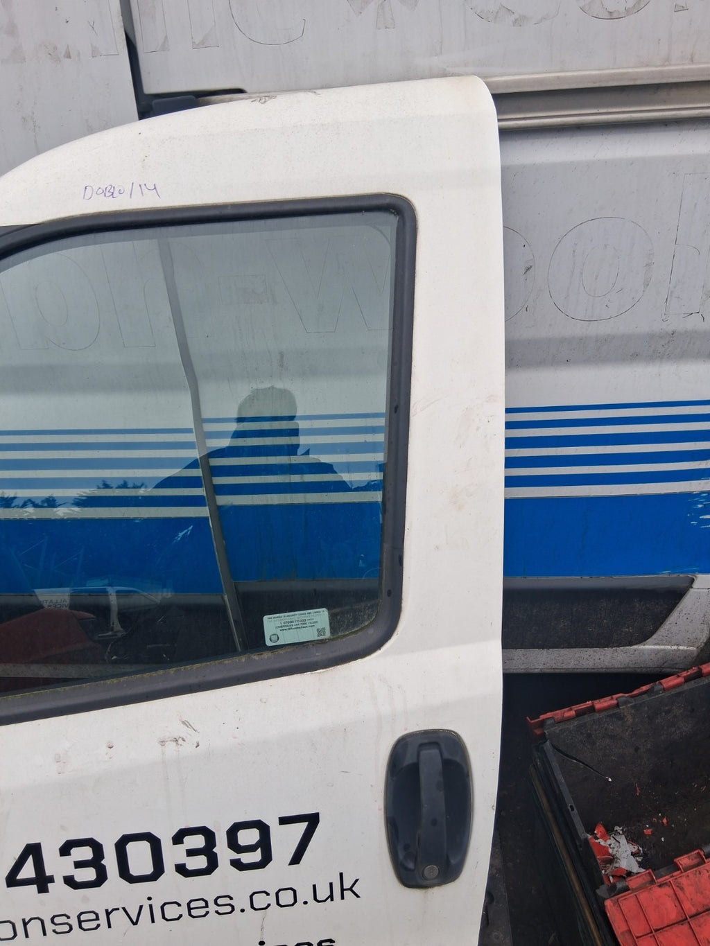 2013 FIAT DOBLO MK2 NSF PASSENGER SIDE FRONT LEFT COMPLETE DOOR WITH WING MIRROR