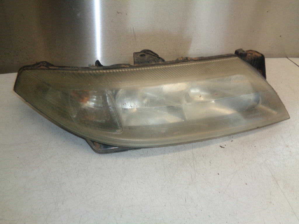 RENAULT LAGUNA MK2 OSF DRIVER SIDE HEADLIGHT HEAD LAMP FRONT LEFT 8200163326