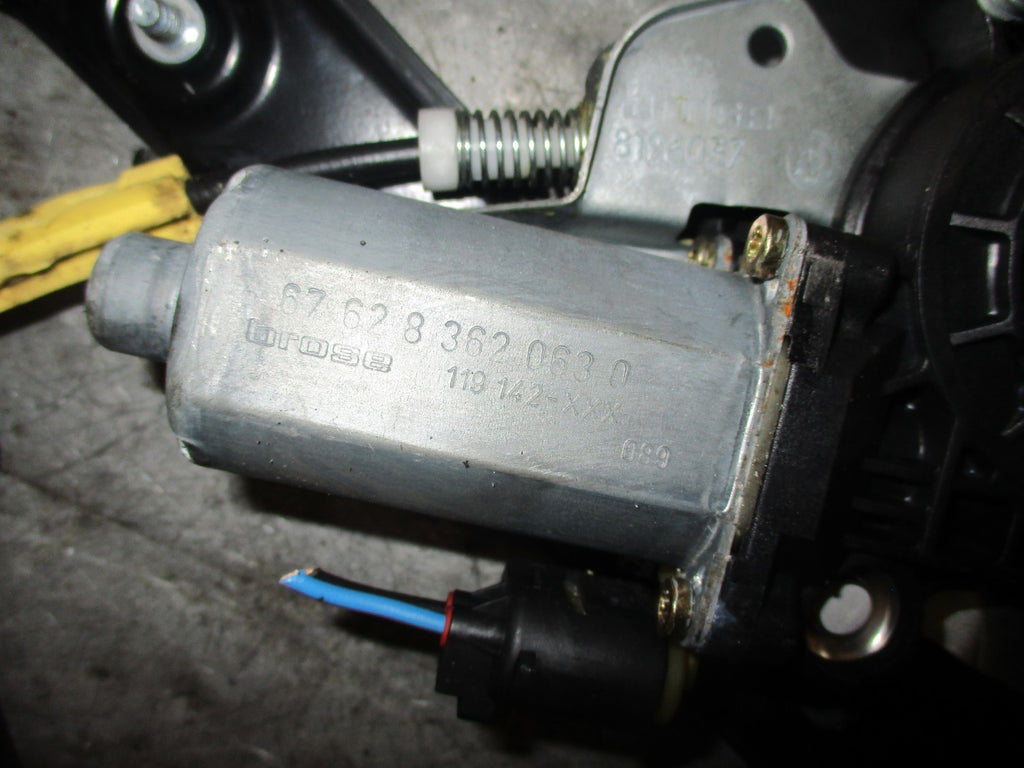 BMW 3 SERIES E46 NSF PASSENGER SIDE FRONT REGULATOR 119142XXX
