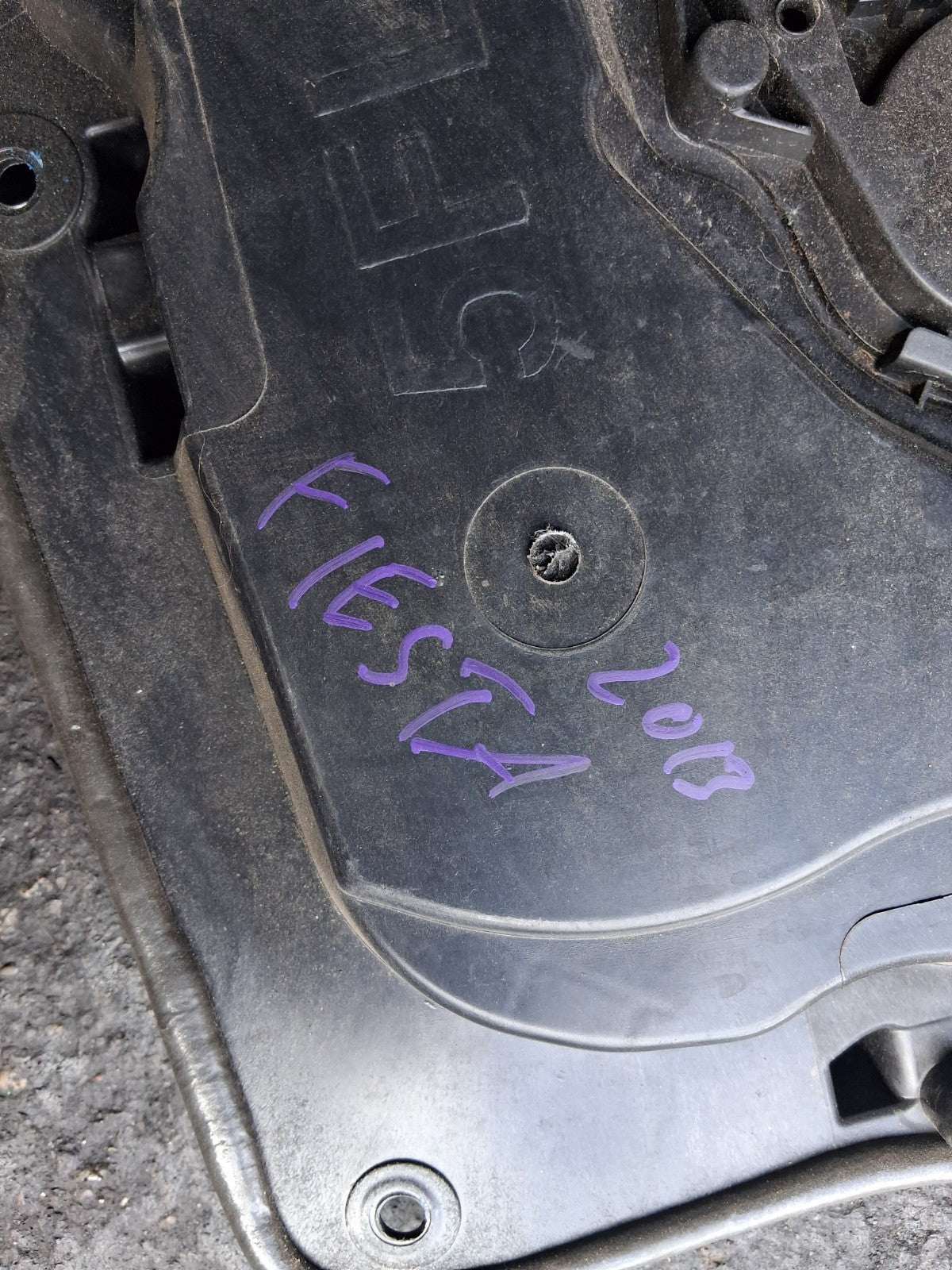 2014 FORD FIESTA MK7 NSF PASSENGER SIDE FRONT LEFT DOOR LOCK MOTOR REGULATOR