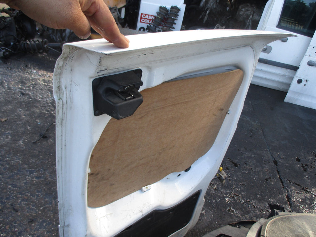 PEUGEOT BIPPER 2013 NSR PASSENGER SIDE REAR COMPLETE DOOR WHITE