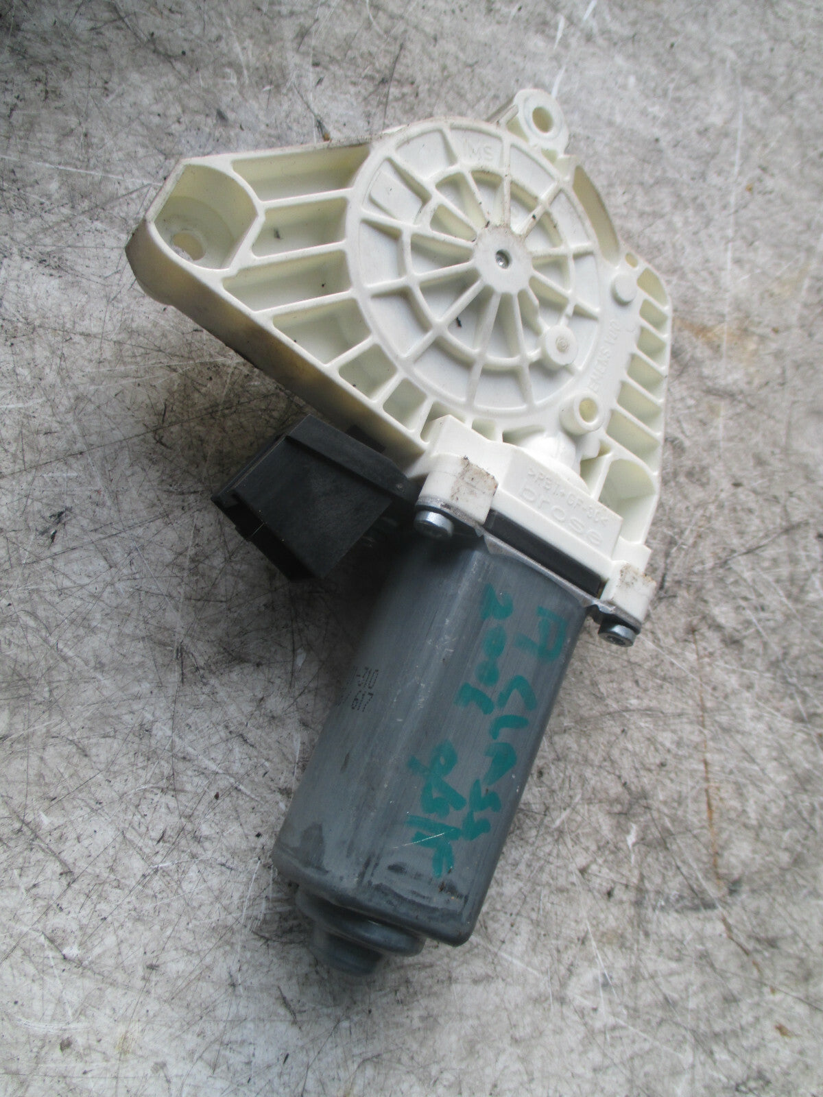 MERCEDES BENZ A CLASS W169 2006 OSF DRIVER FRONT DOOR WINDOW MOTOR A1698201842