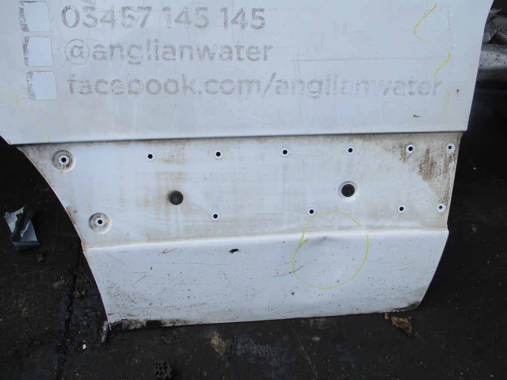 2020 MERCEDES BENZ SPRINTER W907 NSF PASSENGER SIDE FRONT BARE DOOR WHITE