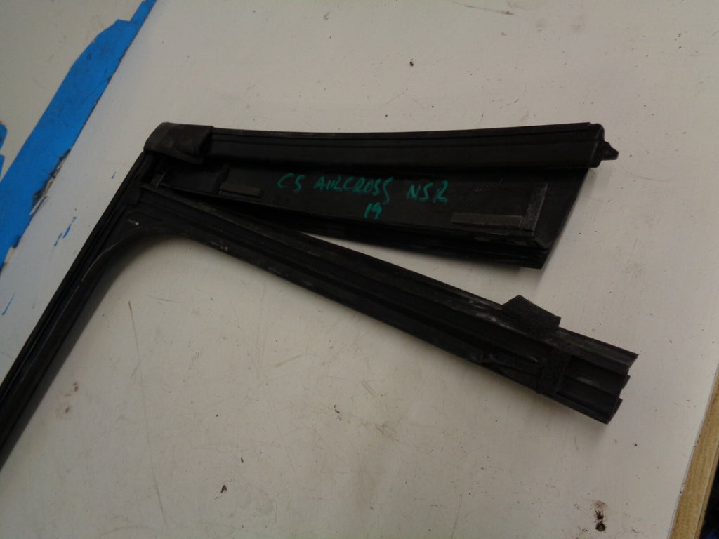 CITROEN C5 AIRCROSS 2019 NSR PASSENGER REAR DOOR GLASS FRAME