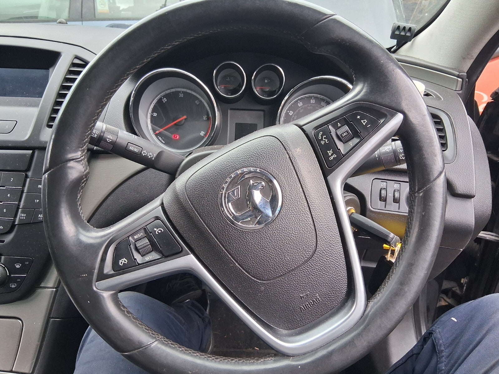 2011 VAUXHALL INSIGNIA ESTATE MK1 MULTIFUNCTIONAL STEERING WHEEL