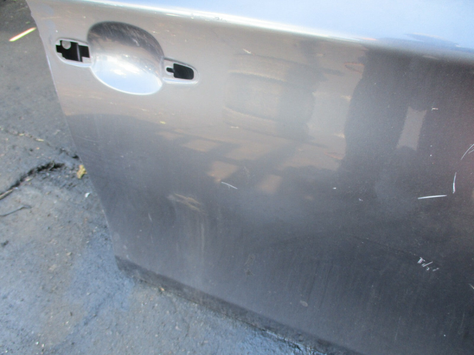 BMW 1 SERIES E87 2006 BARE OSF DRIVER SIDE FRONT DOOR SHELL FRAME GREY