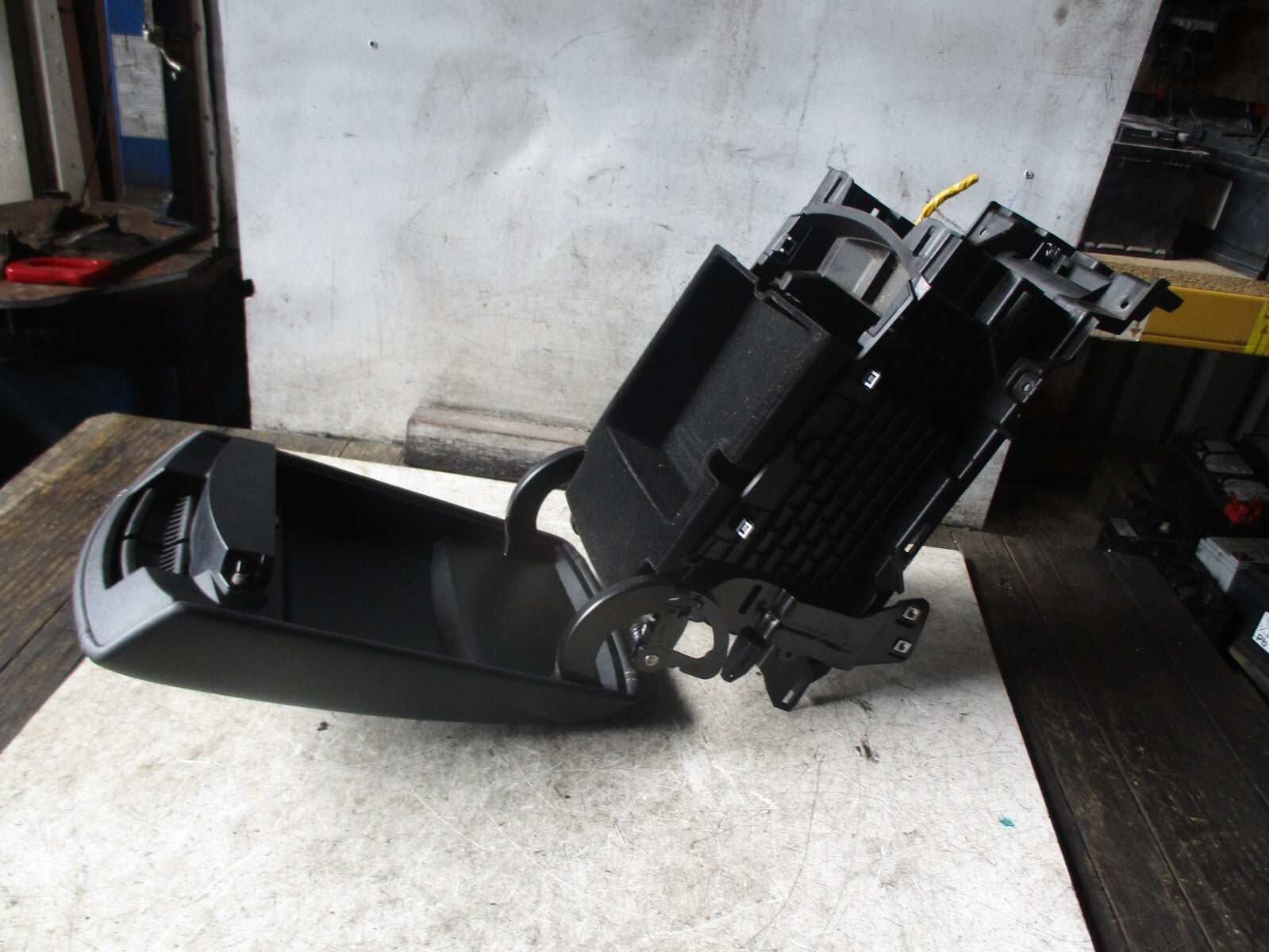 FORD GALAXY MK4 2020 LEATHER CENTRE CONSOLE ARMREST