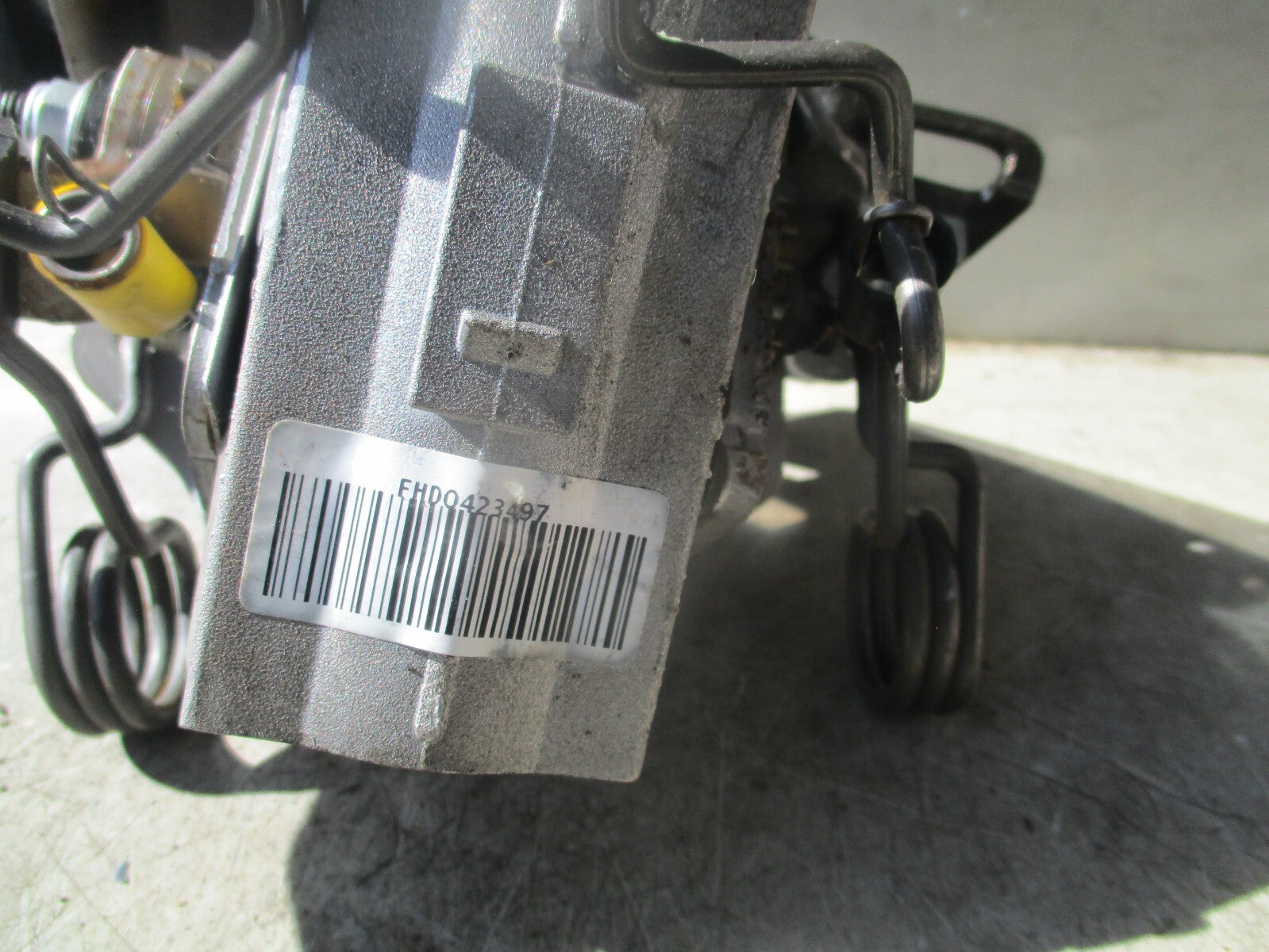 AUDI A1 8X 2015 UPPER TOP ADJUSTABLE STEERING COLUMN SHAFT A0038005