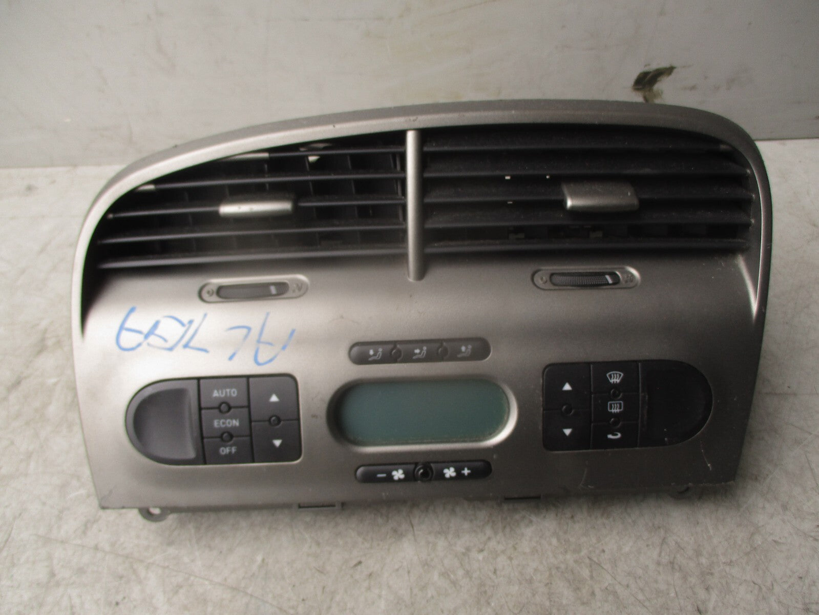 2004 SEAT ALTEA AC HEATER CLIMATE CONTROL SWITCH PANEL WITH AIR VENTS