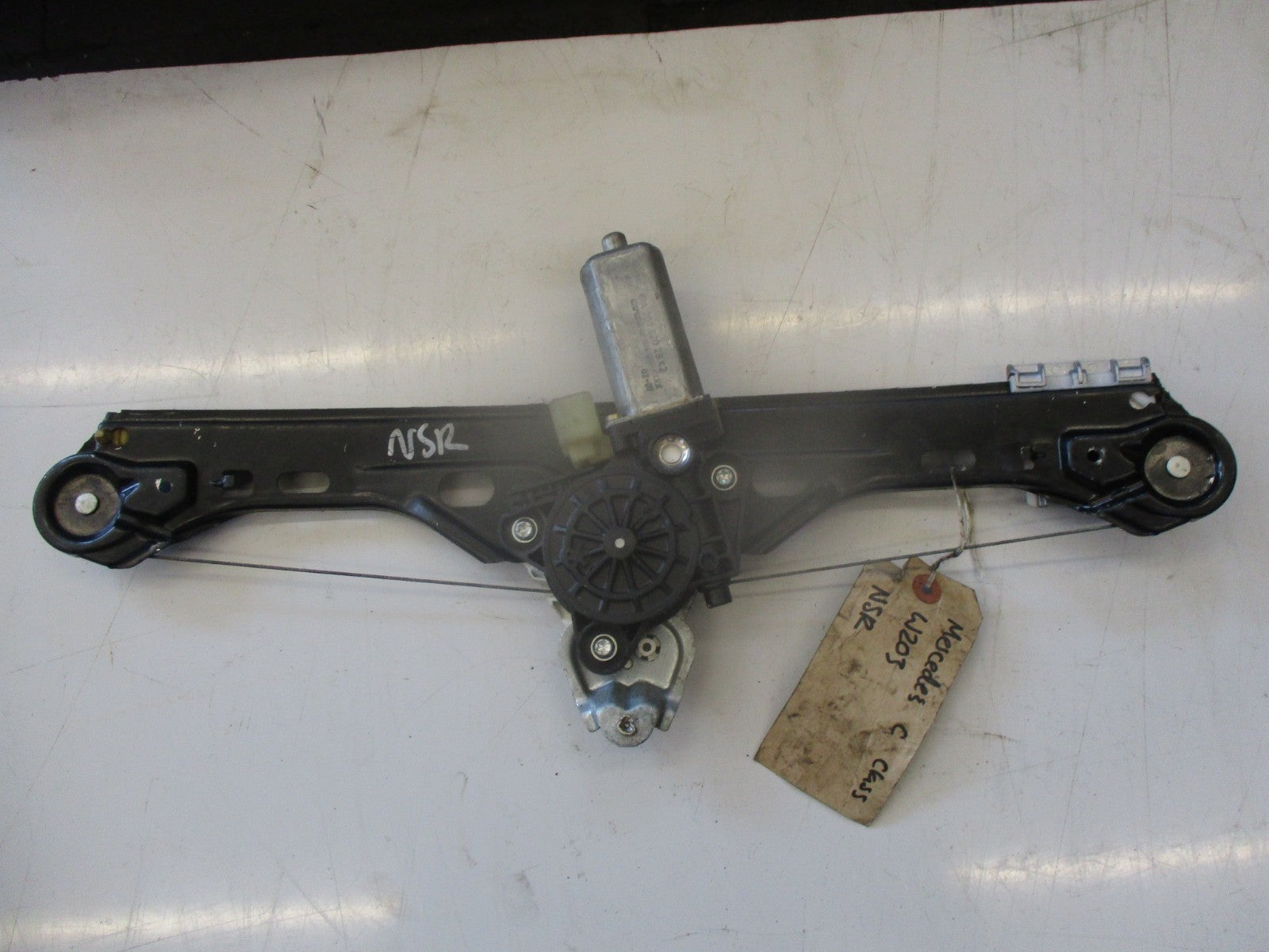 MERCEDES C CLASS W203 2003 NSR PASSENGER REAR WINDOW REGULATOR MOTOR A2038202942