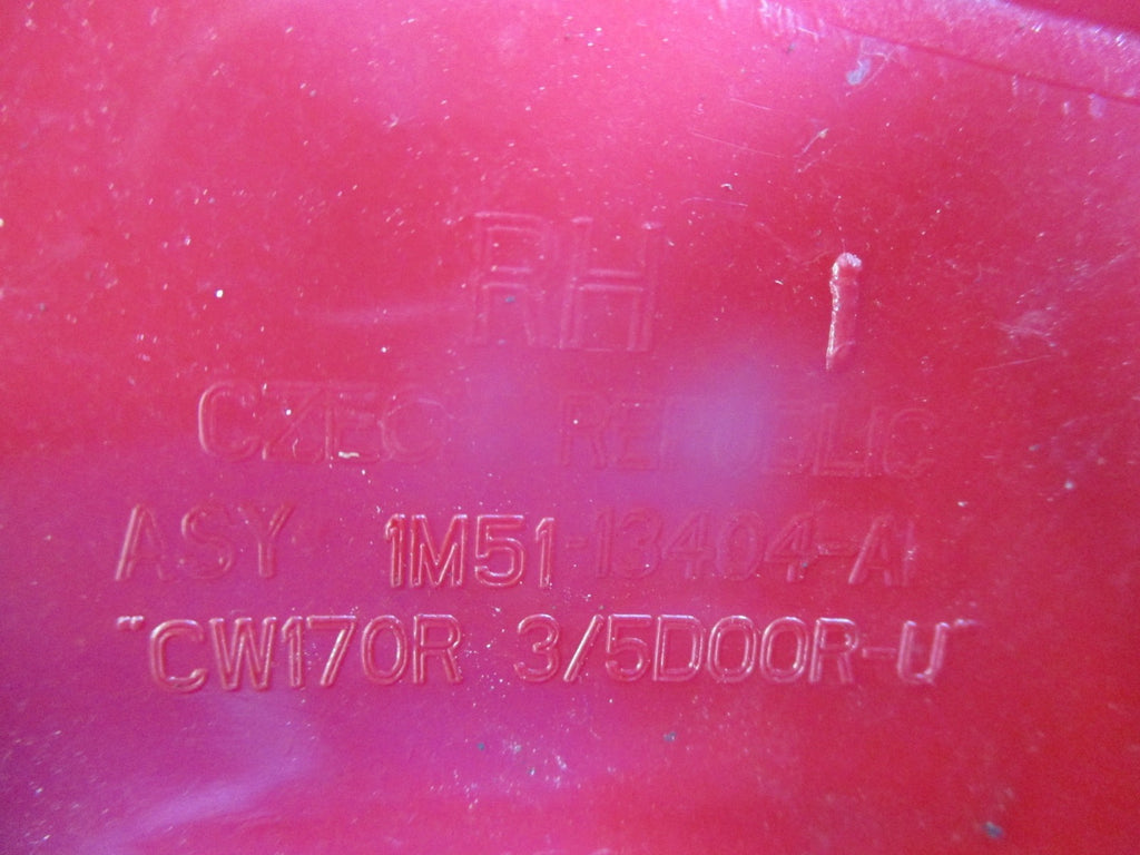 2002 FORD FOCUS FLIGHT 1.6 NSR PASSENGER SIDE REAR LIGHT TAIL LIGHT 1M5113404