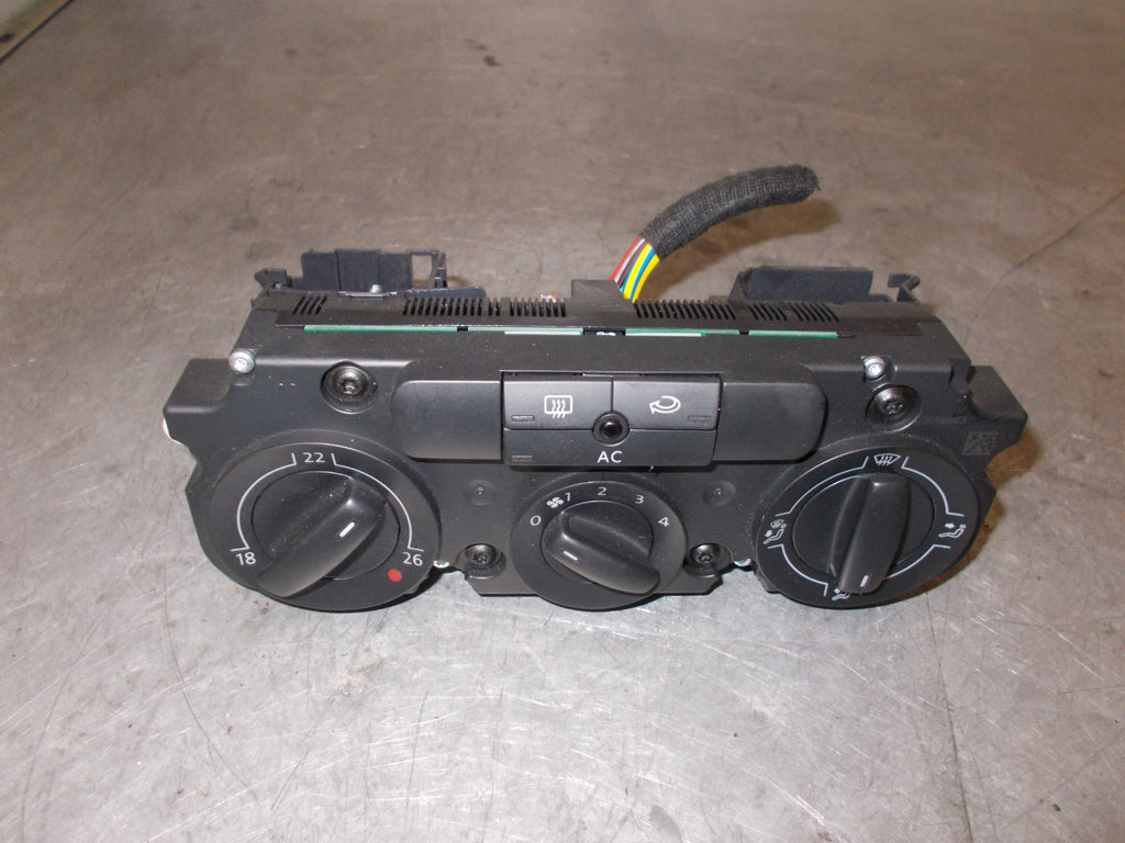 VW VOLKSWAGEN GOLF PLUS 2005 MK5 CLIMATE CONTROL SWITCHES 5M2820045A
