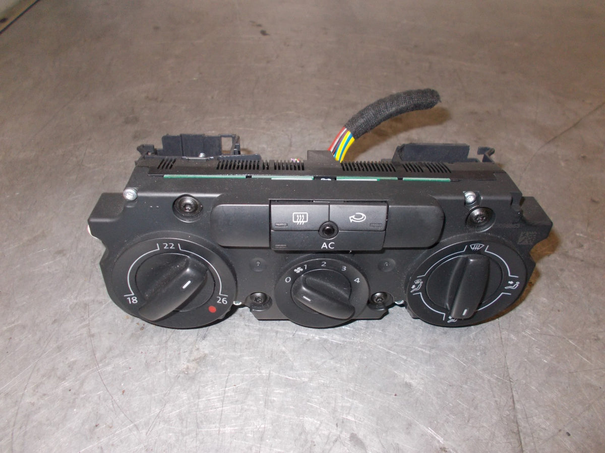 VW VOLKSWAGEN GOLF PLUS 2005 MK5 CLIMATE CONTROL SWITCHES 5M2820045A