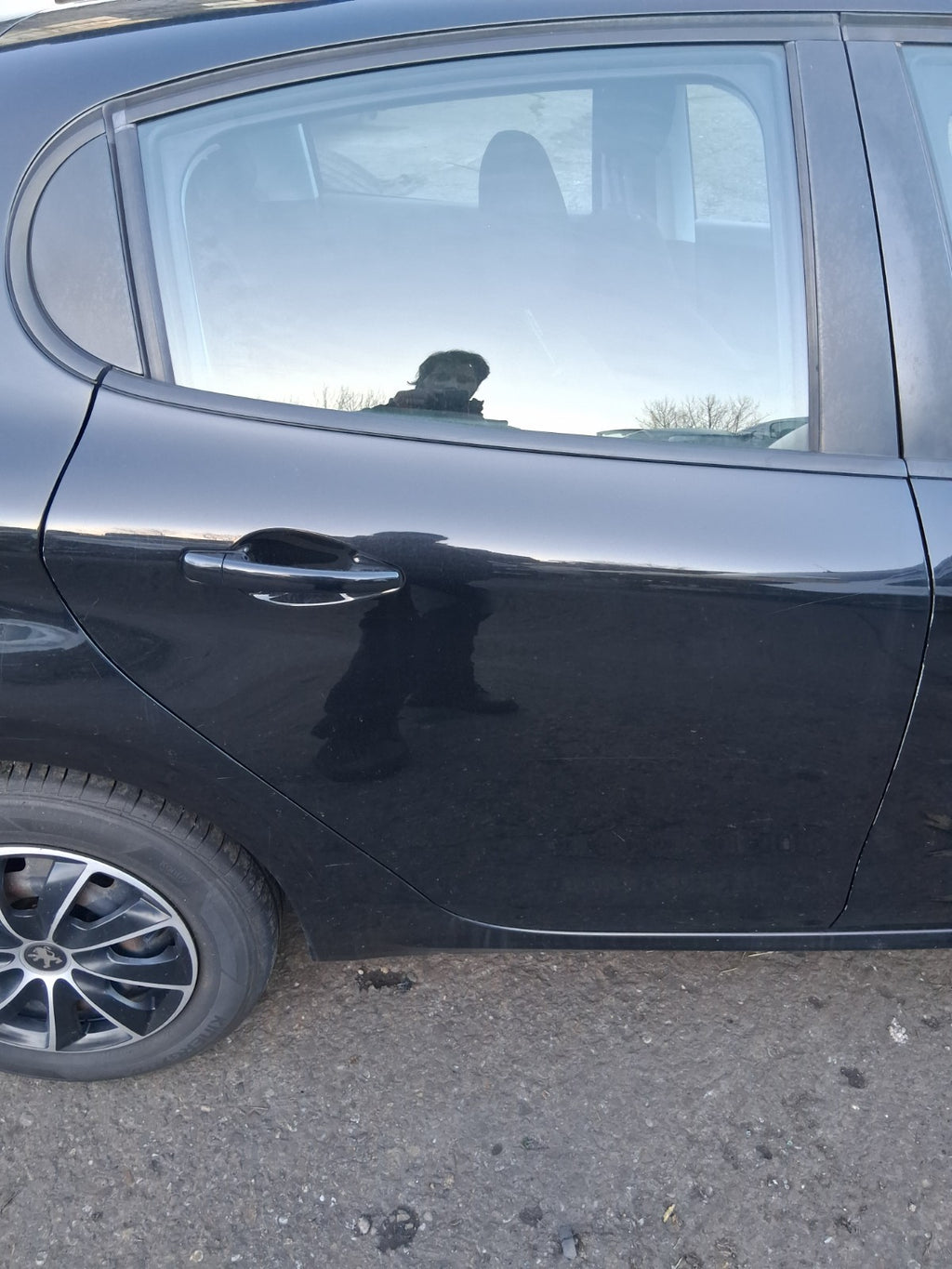 2014 PEUGEOT 208 OSR DRIVER SIDE REAR RIGHT COMPLETE DOOR PEARL BLACK KTV