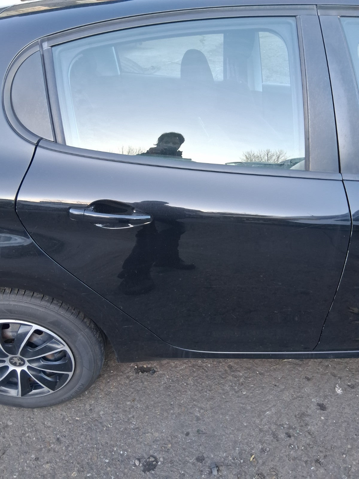 2014 PEUGEOT 208 OSR DRIVER SIDE REAR RIGHT COMPLETE DOOR PEARL BLACK KTV