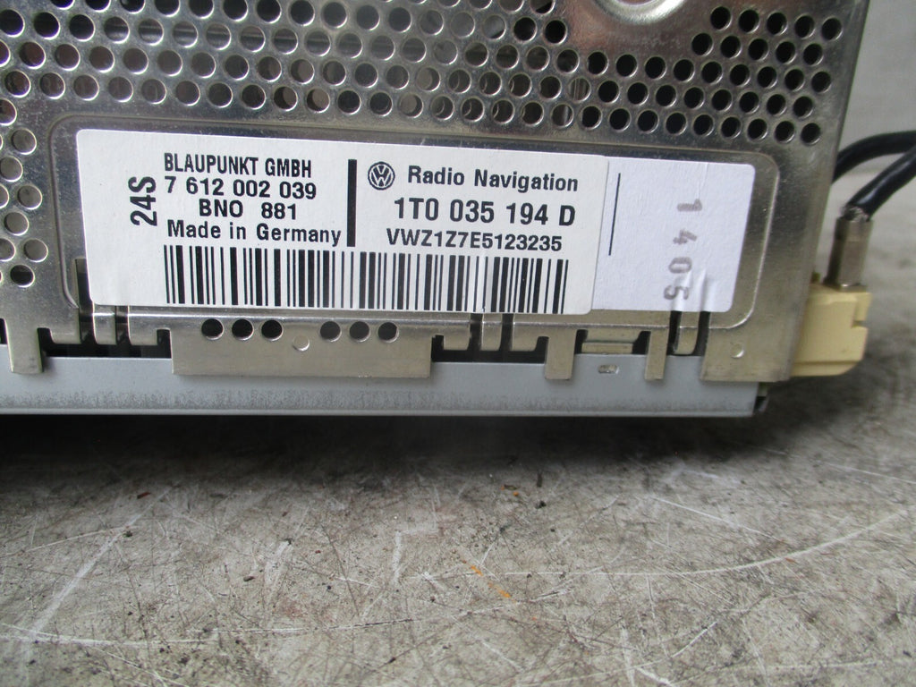 VOLKSWAGEN PASSAT 2006 RADIO CD GPS PLAYER HEAD UNIT 1T0035194D