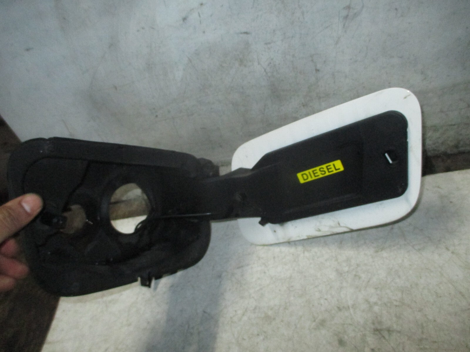 VAUXHALL GRANDLAND X 2018 FUEL FILLER FLAP WHITE YP000108