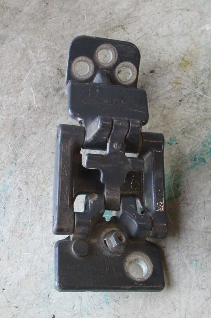 2021 FORD TRANSIT NSR PASSENGER REAR DOOR LOWER HINGE KK41V429A15