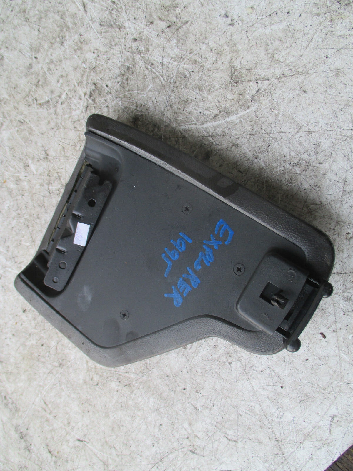 FORD EXPLORER 1995 CENTRE CONSOLE ARMREST LEATHER