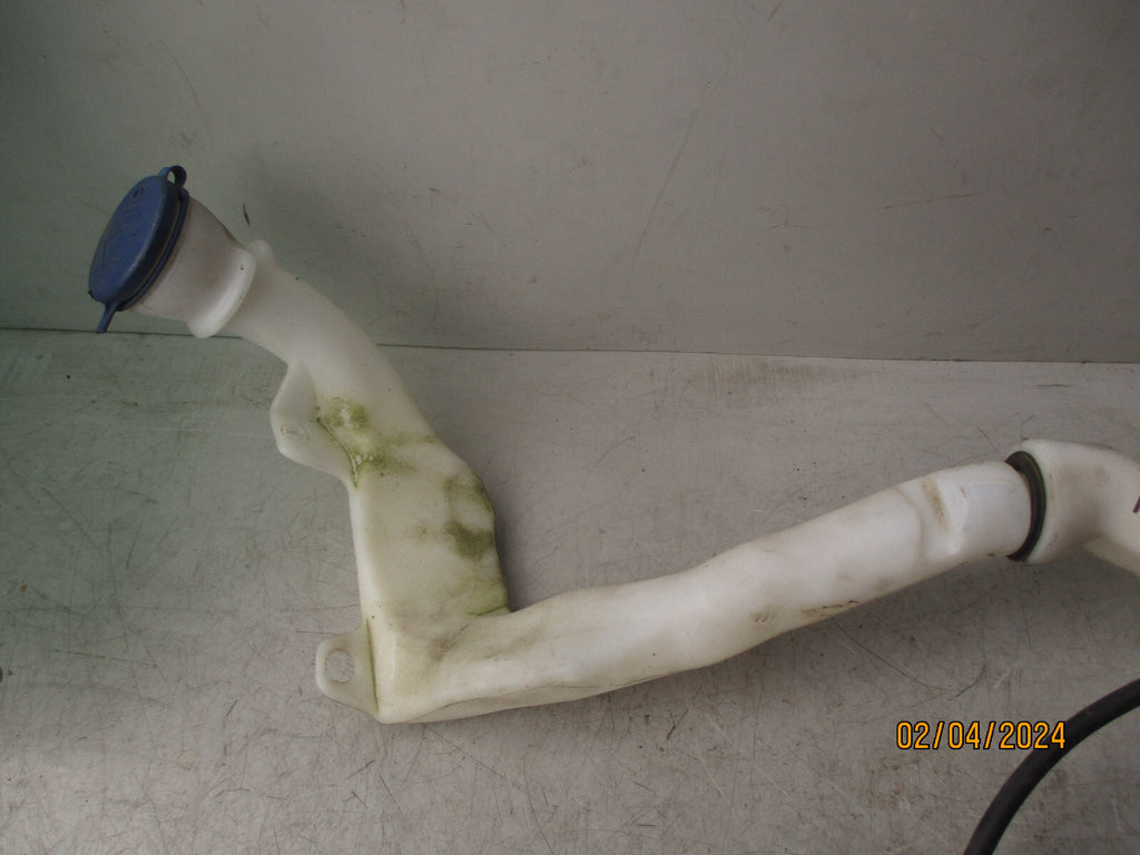 2016 CITROEN DS3 WINDSCREEN WASHER BOTTLE PUMP RESERVOIR 968398868000
