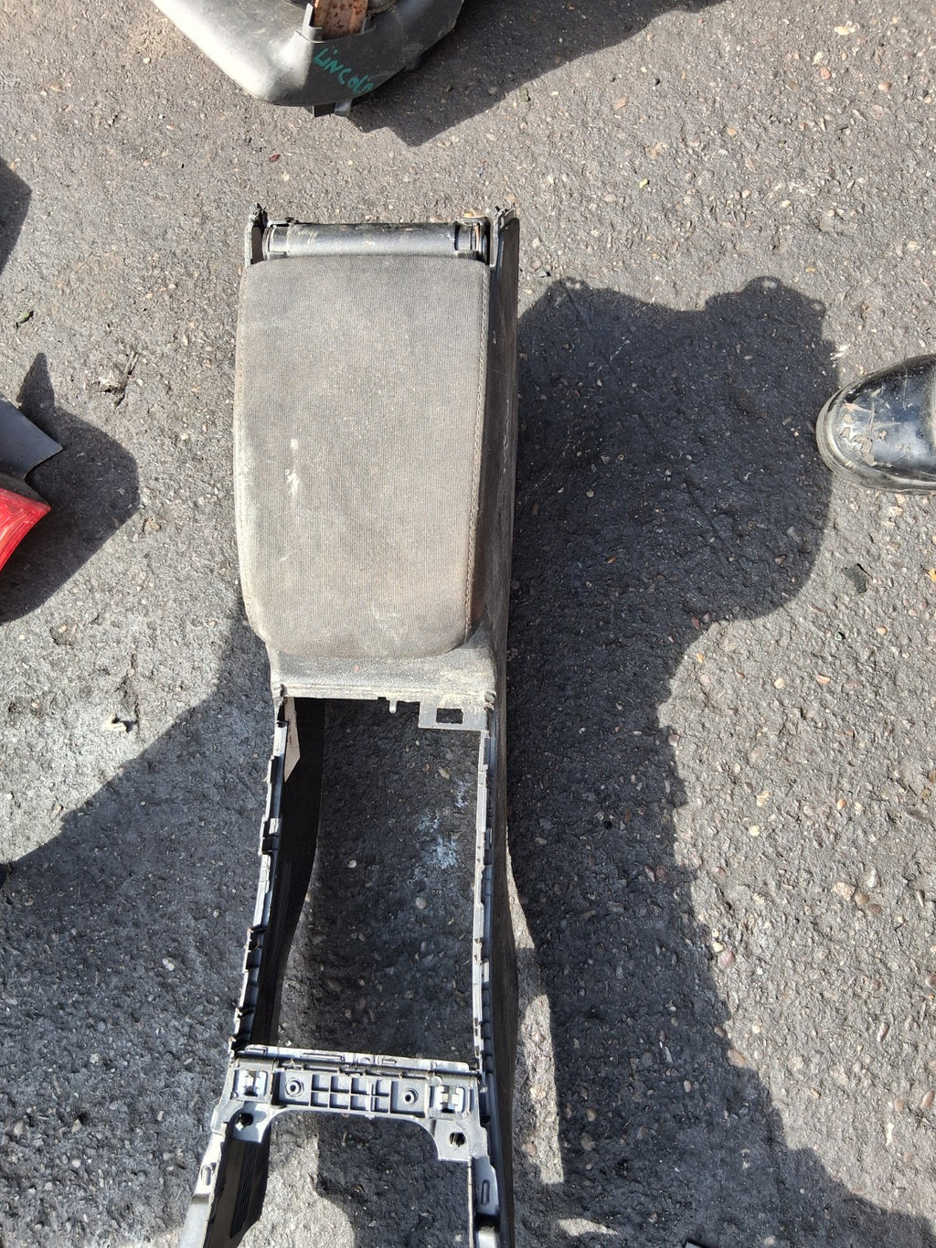 2013 VW VOLKSWAGEN GOLF MK7 CENTRE CONSOLE ARM REST TRIM PANEL