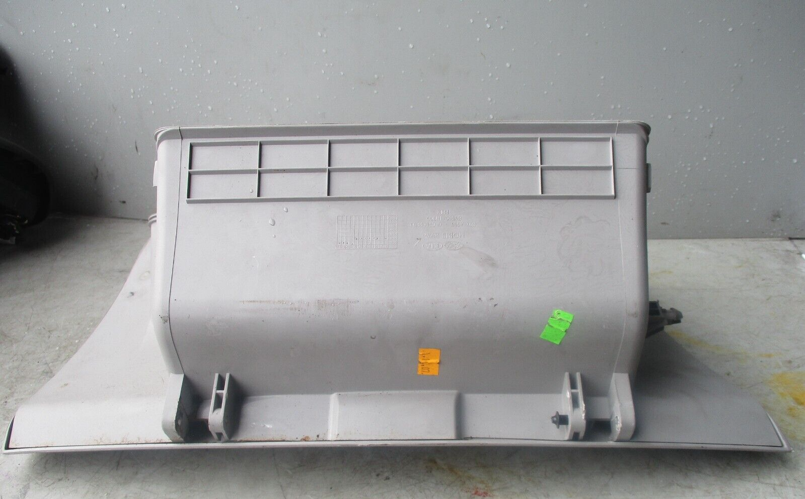 2008 KIA CEED NSF PASSENGER SIDE GLOVE BOX STORAGE COMPARTMENT