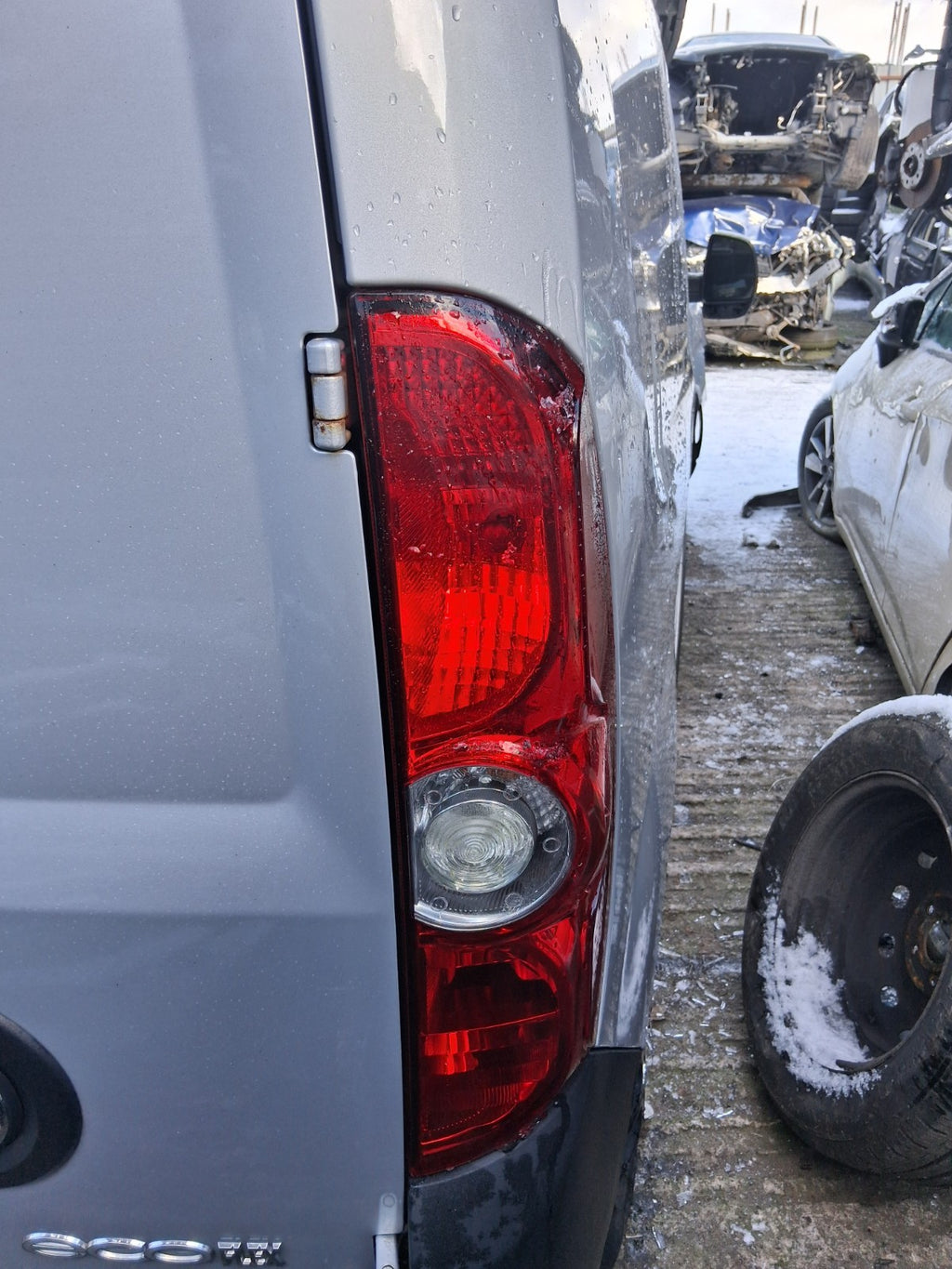 2015 VAUXHALL COMBO D OSR DRIVER SIDE REAR RIGHT TAIL LIGHT
