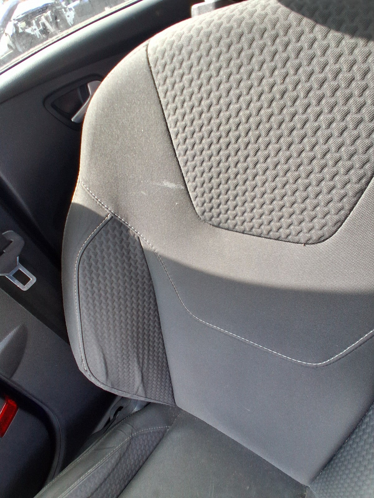 2015 FORD FOCUS MK3 HATCHBACK OSF DRIVER SIDE FRONT COMPLETE SEAT FABRIC
