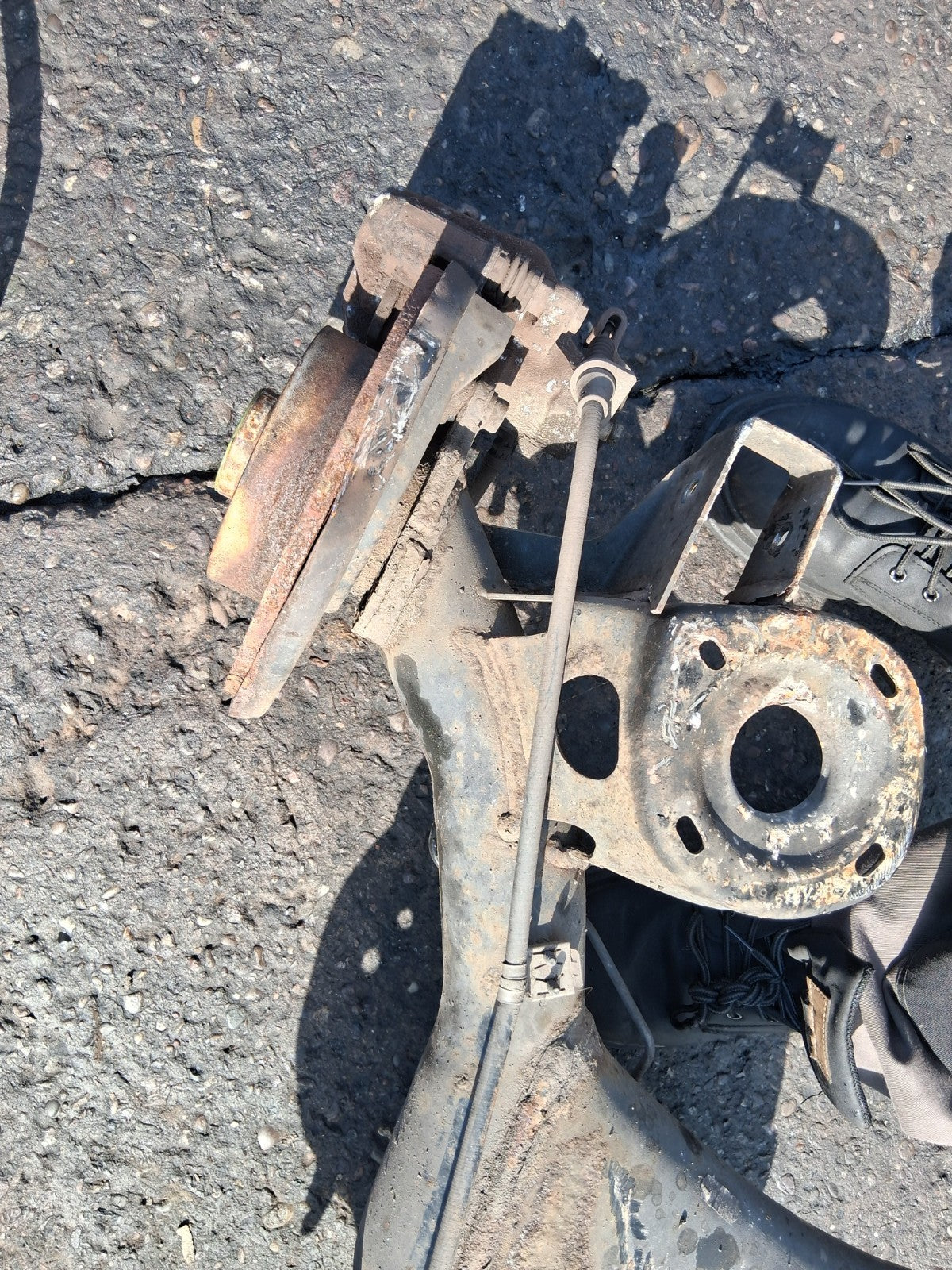 2019 SKODA FABIA MK3 NJ HATCHBACK COMPLETE REAR AXLE HUB DISC TYPE