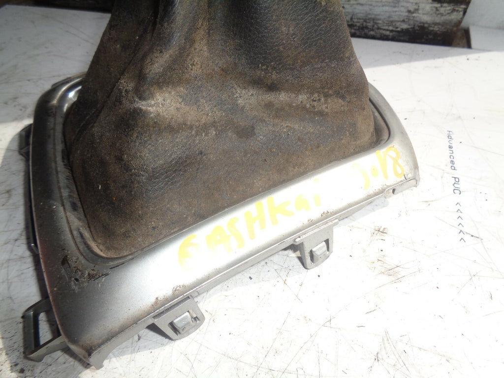 NISSAN QASHQAI MK2 J11 2019 GEARSTICK SURROUND CHROME TRIM