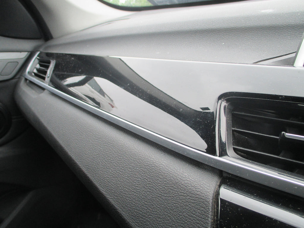 BMW X1 2018 F48 X DRIVE INTERIOR DASHBOARD MOULDING TRIM & VENTS PIANO BLACK