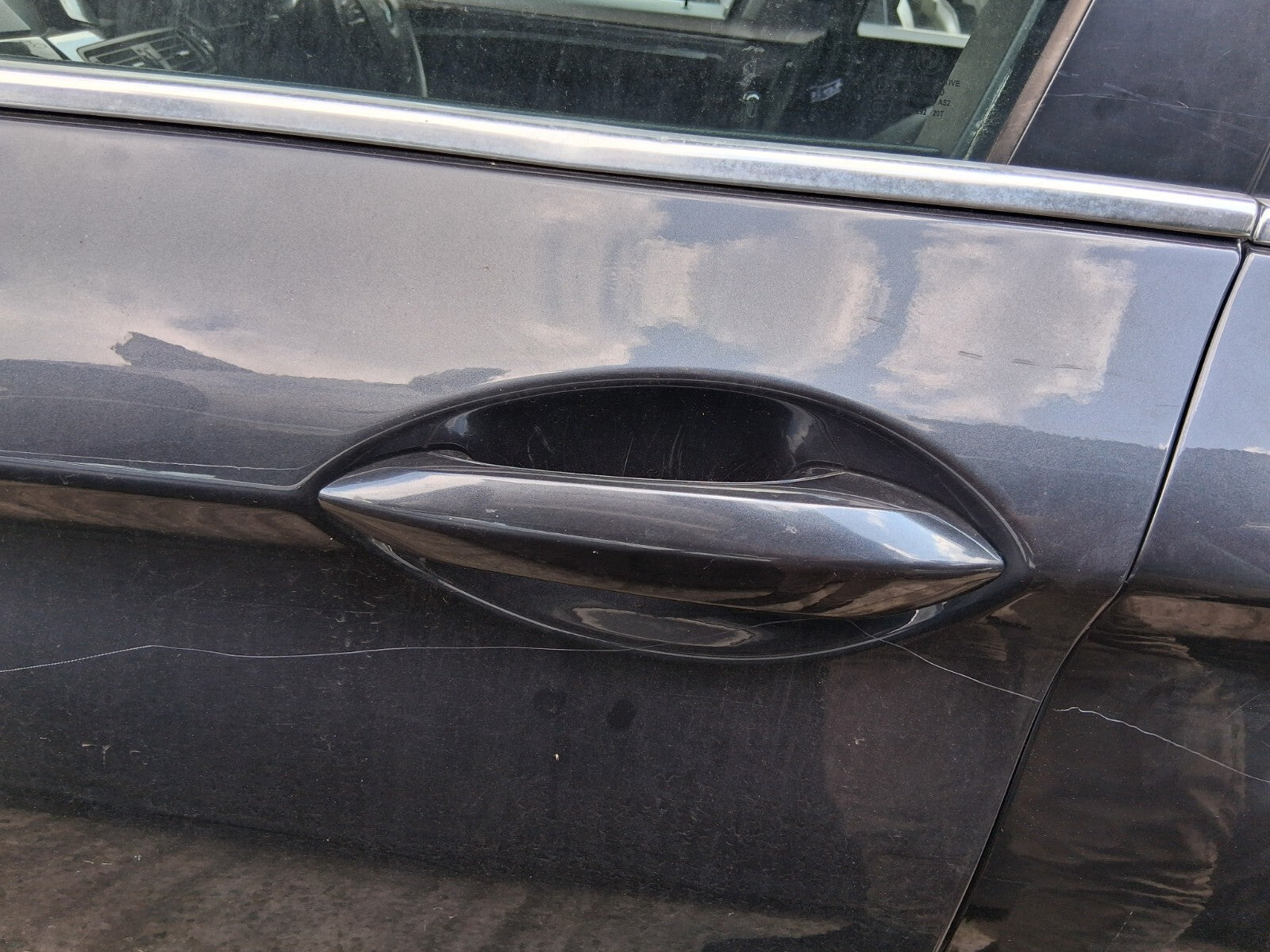 2012 BMW 5 SERIES F10 NSF PASSENGER SIDE FRONT LEFT EXTERIOR DOOR HANDLE GREY