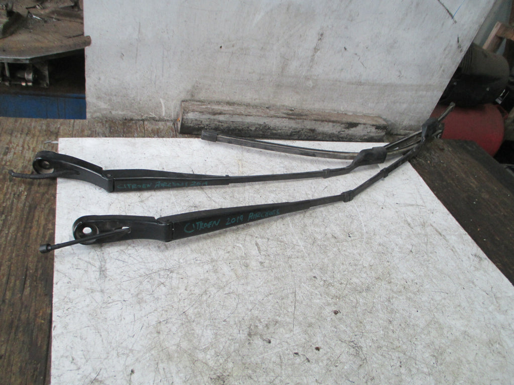 CITROEN C5 AIRCROSS 2019 FRONT WINDSCREEN WIPER ARM BLADE