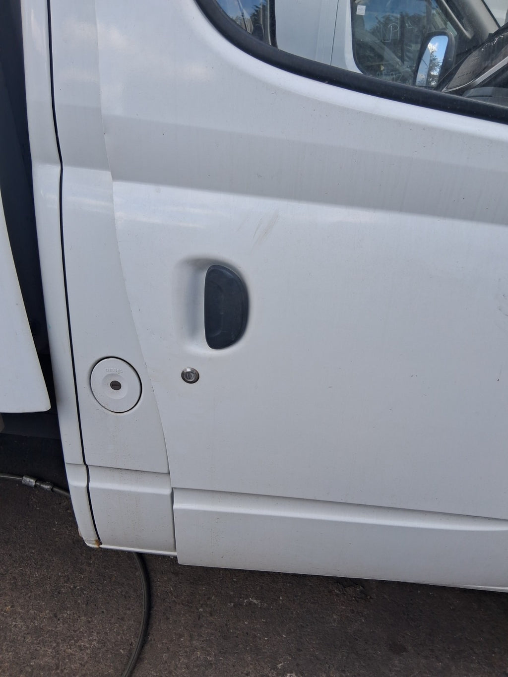 2020 SAIC LDV V80 OSF DRIVER SIDE FRONT RIGHT BARE DOOR WHITE