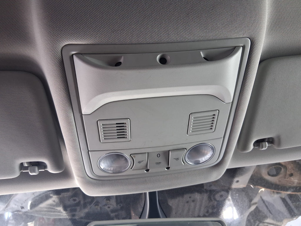 2015 SEAT LEON FR MK3 FRONT INTERIOR ROOF READING LIGHT