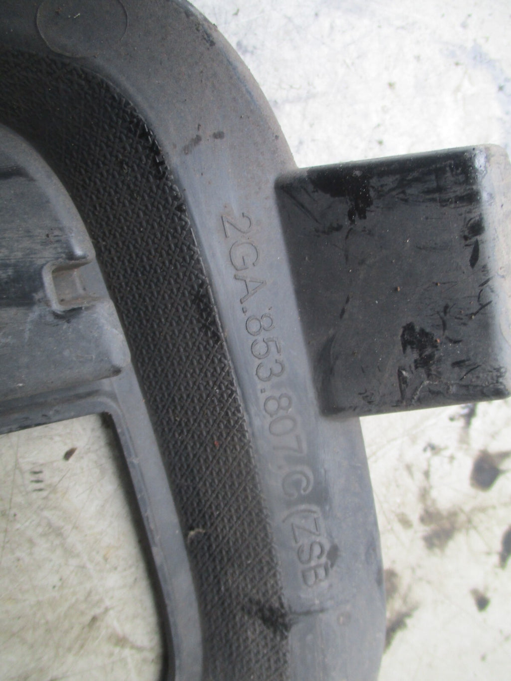 2015 VOLKSWAGEN FRONT BUMPER FOG RIGHT GRILL 2GA853808C
