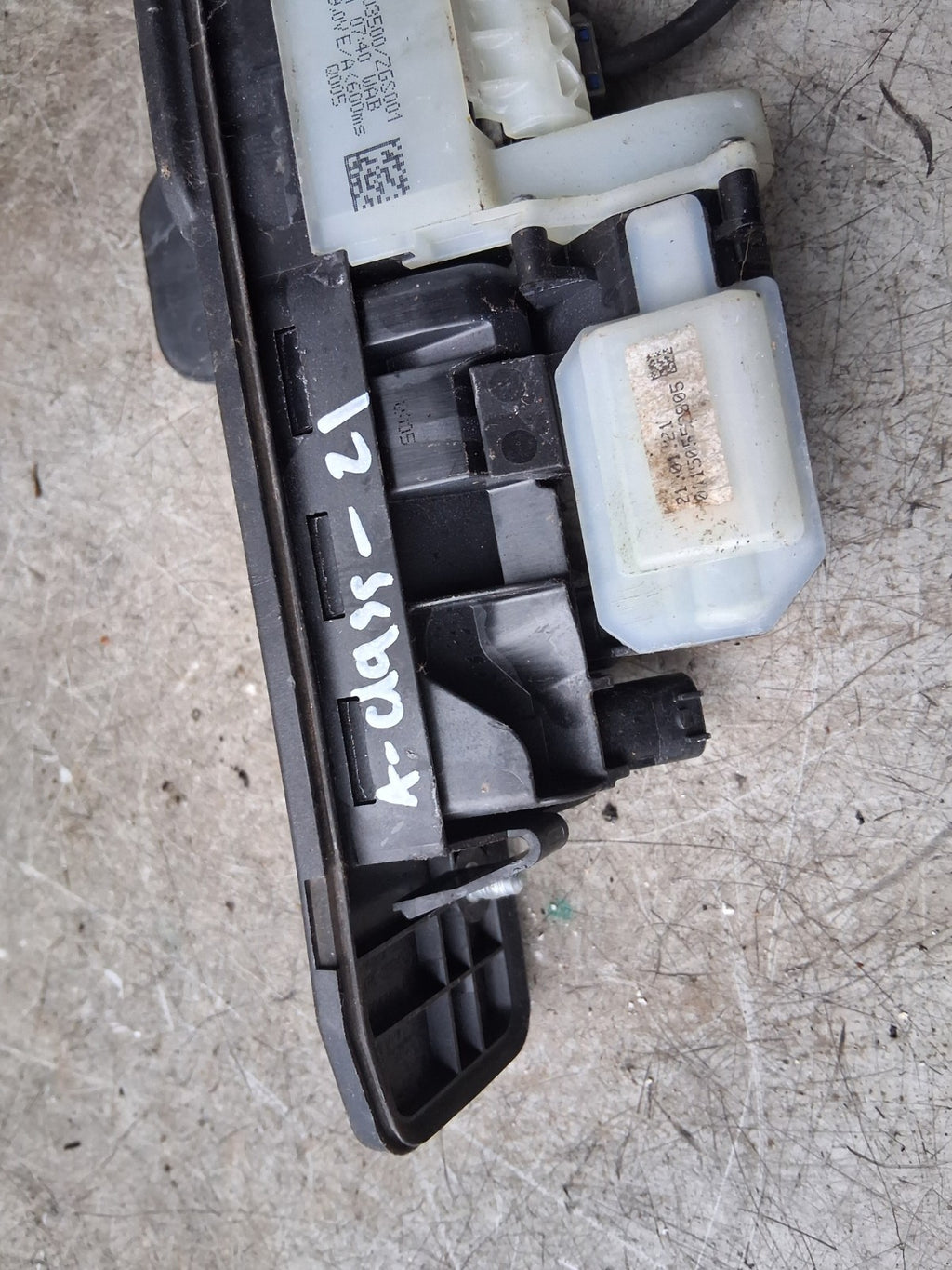 2025 MERCEDES BENZ GLA H247 REAR TAILGATE RELEASE HANDLE WITH CAMERA A0997503500