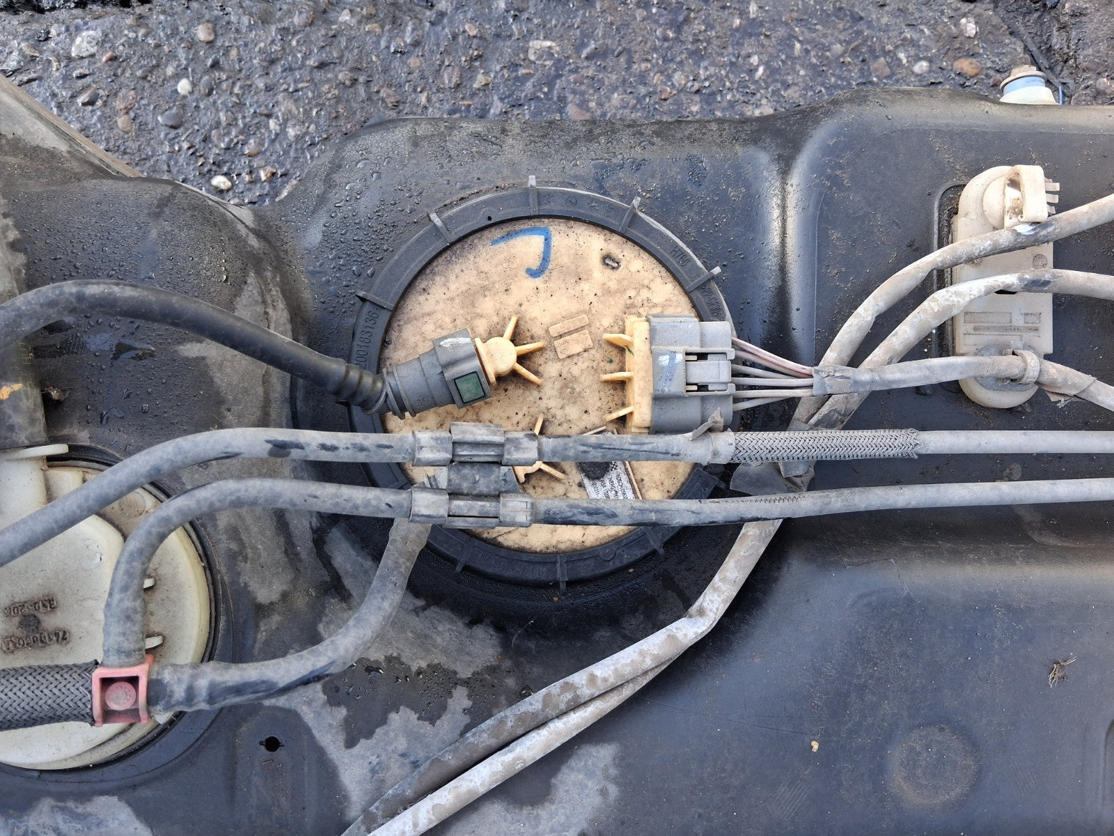 2020 RENAULT MASTER MK3 2.3 DIESEL FUEL TANK SENDER UNIT 172020772R