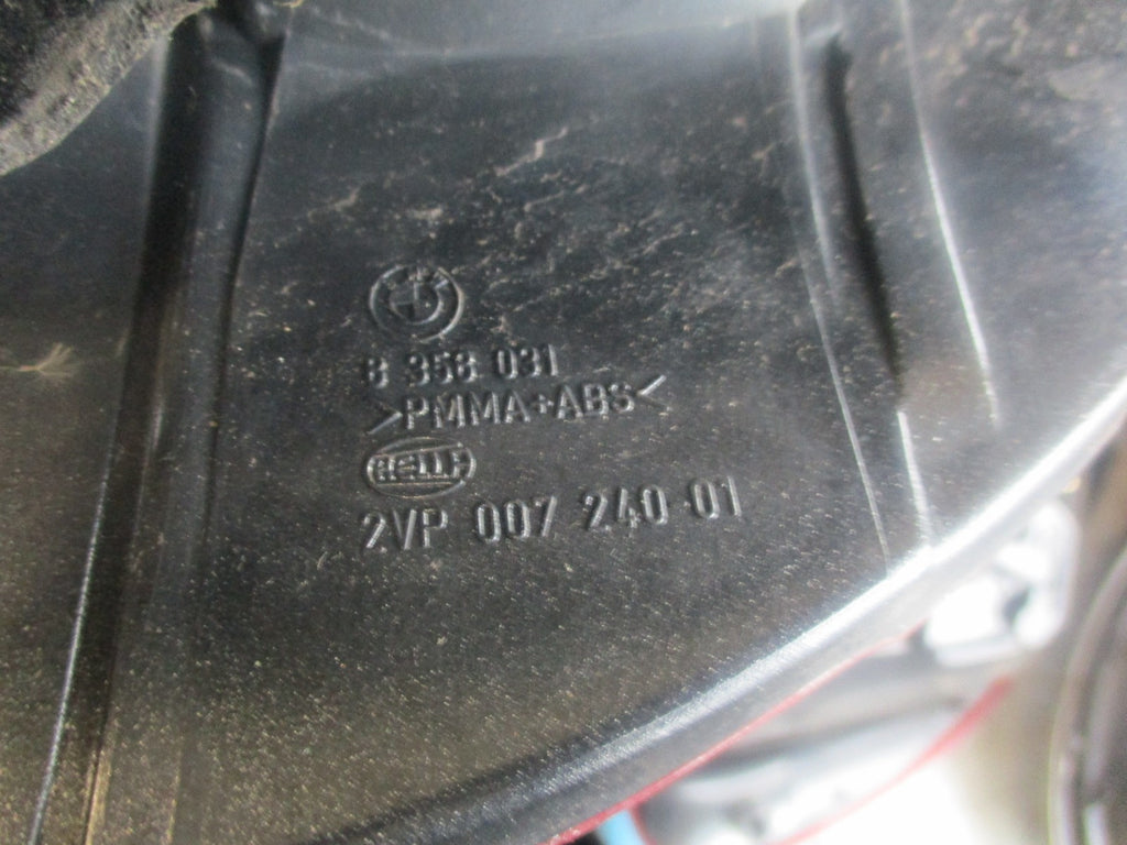 BMW 5 SERIES E39 SALOON NSR PASSENGER SIDE REAR LIGHT 8358031