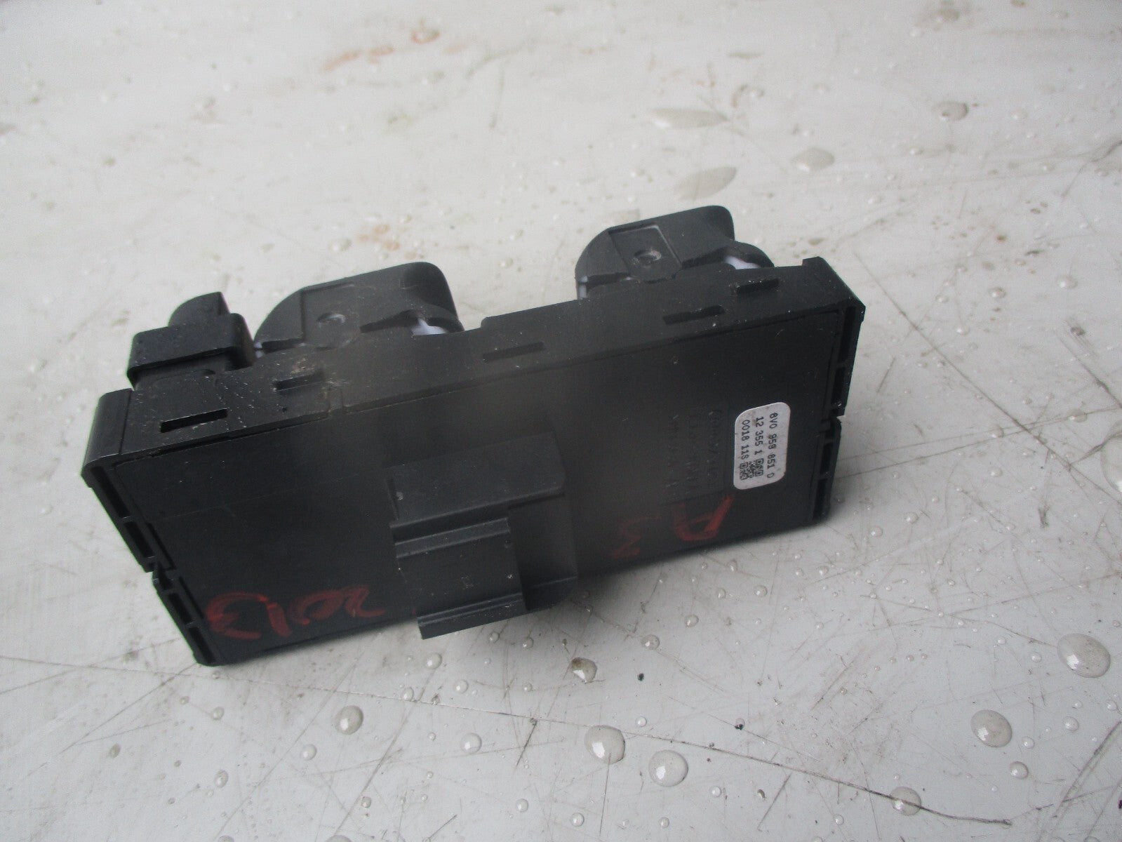 AUDI A3 8V 2013 OS DRIVER SIDE DOOR WINDOW CONTROL SWITCH 8V0959851D