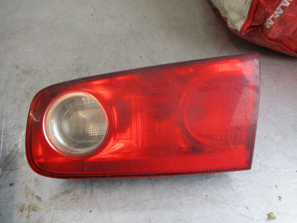 RENAULT LAGUNA MK2 2007 FACELIFT OSR DRIVER SIDE REAR INNER BOOT LID TAIL LIGHT