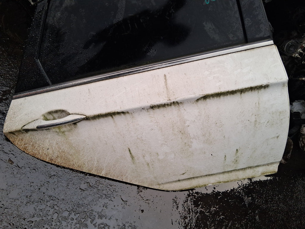 2013 HYUNDAI I40 OSR DRIVER SIDE REAR RIGHT COMPLETE DOOR WHITE